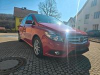 Gebraucht Mercedes B180 Avantgarde 122 PS (89 kW) 2012 Rot Van / Kleinbus