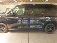 Gebraucht VW Multivan Life 150 PS (110 kW) 2024 Schwarz Van / Kleinbus