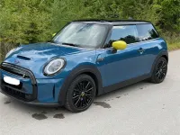 Gebraucht Mini Cooper SE 135 kW (184 PS) 2023 Blau Kleinwagen