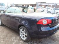 Gebraucht VW Eos 150 PS (110 kW) 2006 Blau Cabrio