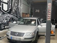 Second-hand VW Passat 131 CP (96 kW) 2004 Argintiu Break