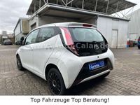 gebraucht Toyota Aygo (X) 1,0-l-VVT-i x-play touch*GARANTIE*TÜV*