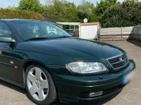 Usata Opel Omega 207 CV (152 kW) 2000 Verde Berlina