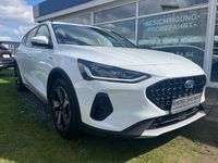 Gebraucht Ford Focus Active X 116 PS (85 kW) 2023 Weiß Limousine