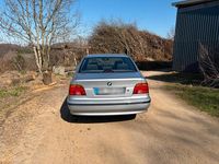 Gebraucht BMW 520 150 PS (110 kW) 1998 Silber Limousine