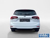 Gebraucht Ford Focus Cool & Connect 125 PS (91 kW) 2023 Frostweiß Kombi
