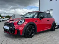 Gebraucht Mini John Cooper Works 178 PS (130 kW) 2024 Chili (solar) red Kleinwagen