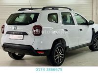 Gebraucht Dacia Duster Deal 101 PS (74 kW) 2020 Weiß SUV