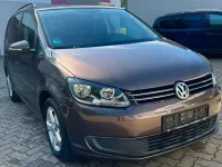 Gebraucht VW Touran Trendline 140 PS (102 kW) 2011 Toffeebraun metallic Van / Kleinbus