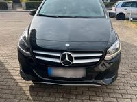 Gebraucht Mercedes B200 136 PS (100 kW) 2015 Schwarz Van / Kleinbus