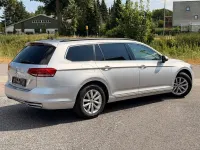 Gebraucht VW Passat 120 PS (88 kW) 2018 Silber Kombi