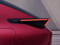 Neu Lynk & Co 02 200 kW (272 PS) 2025 Rot SUV