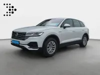 Gebraucht VW Touareg Basis 286 PS (210 kW) 2019 Pure white SUV