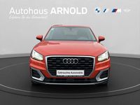 Gebraucht Audi Q2 Ambiente 116 PS (85 kW) 2018 Rot SUV