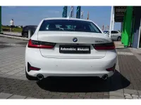 Gebraucht BMW 320 Sport Line 190 PS (139 kW) 2022 Weiß Limousine