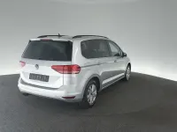 Gebraucht VW Touran Comfortline 150 PS (110 kW) 2023 Reflexsilber metallic Van / Kleinbus