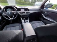 gebraucht BMW 320 d xDrive Touring Advantage