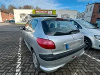 Gebraucht Peugeot 206 75 PS (55 kW) 2003 Silber Kleinwagen