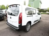 Neu Fiat Doblò 131 PS (96 kW) 2025 Weiß weiß Van / Kleinbus