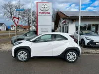 Gebraucht Toyota Aygo X X-play 72 PS (52 kW) 2024 Weiß SUV