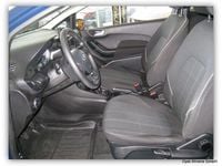 Gebraucht Ford Fiesta Trend 71 PS (52 kW) 2018 Blau Kleinwagen