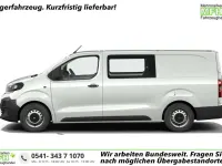 Neu Opel Vivaro-e Combi 150 PS (110 kW) 2026 Kaolin weiß Van / Kleinbus