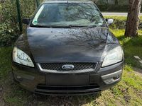 Second-hand Ford Focus 100 CP (73 kW) 2006 Negru Berlinǎ