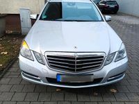 Gebraucht Mercedes E250 204 PS (150 kW) 2011 Silber Kombi