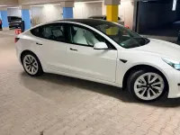 Gebraucht Tesla Model 3 Standard Range 239 kW (325 PS) 2021 Weiß Limousine