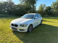 Gebraucht BMW 114 2014 Weiß Kleinwagen