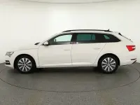 Używany Skoda Superb 200 KM (147 kW) 2021 Biały Kombi
