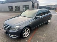 Gebraucht Mercedes C220 Avantgarde 170 PS (125 kW) 2012 Grau Limousine