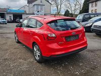 Gebraucht Ford Focus Titanium 125 PS (91 kW) 2013 Racerot Kleinwagen