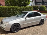 Używany Mercedes E280 2005 Srebrny Sedan/Limuzyna