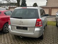 Gebraucht Opel Zafira 2011 Silber Van / Kleinbus