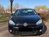 Gebraucht VW Golf VI Team 122 PS (89 kW) 2011 Schwarz Kleinwagen