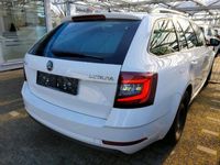 gebraucht Skoda Octavia Combi TDI DSG Tour LED Navi GRA SHZ PDC