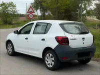 Używany Dacia Sandero 73 KM (53 kW) 2018 Biały Hatchback