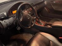 Gebraucht Mercedes C220 105 PS (77 kW) 2001 Blau Limousine