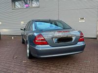Gebraucht Mercedes E240 177 PS (130 kW) 2004 Blau Limousine