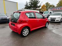 Gebraucht Toyota Aygo Cool 68 PS (50 kW) 2006 Rot Kleinwagen