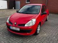 Gebraucht Renault Clio II 67 PS (49 kW) 2006 Rot Kleinwagen