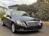 Gebraucht Mercedes E220 170 PS (125 kW) 2009 Braun Limousine