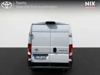 Gebraucht Toyota Proace 140 PS (102 kW) 2024 Icy white Van / Kleinbus