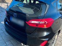 Gebraucht Ford Fiesta 71 PS (52 kW) 2018 Schwarz Kleinwagen