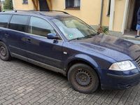 Używany VW Passat 101 KM (74 kW) 2002 Niebieski Kombi