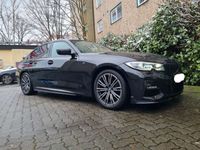 gebraucht BMW 318 d M.Sport(M4), PANO,CAM,VIRTUAL,ASSITANT,Vol