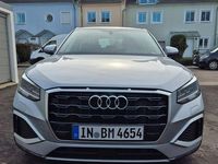 Gebraucht Audi Q2 Advanced 110 PS (80 kW) 2022 Silber SUV