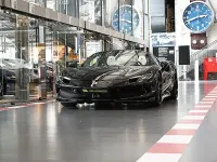 Gebraucht Ferrari 296 663 PS (487 kW) 2025 Schwarz Cabrio