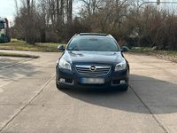 Gebraucht Opel Insignia 194 PS (142 kW) 2013 Blau Kombi